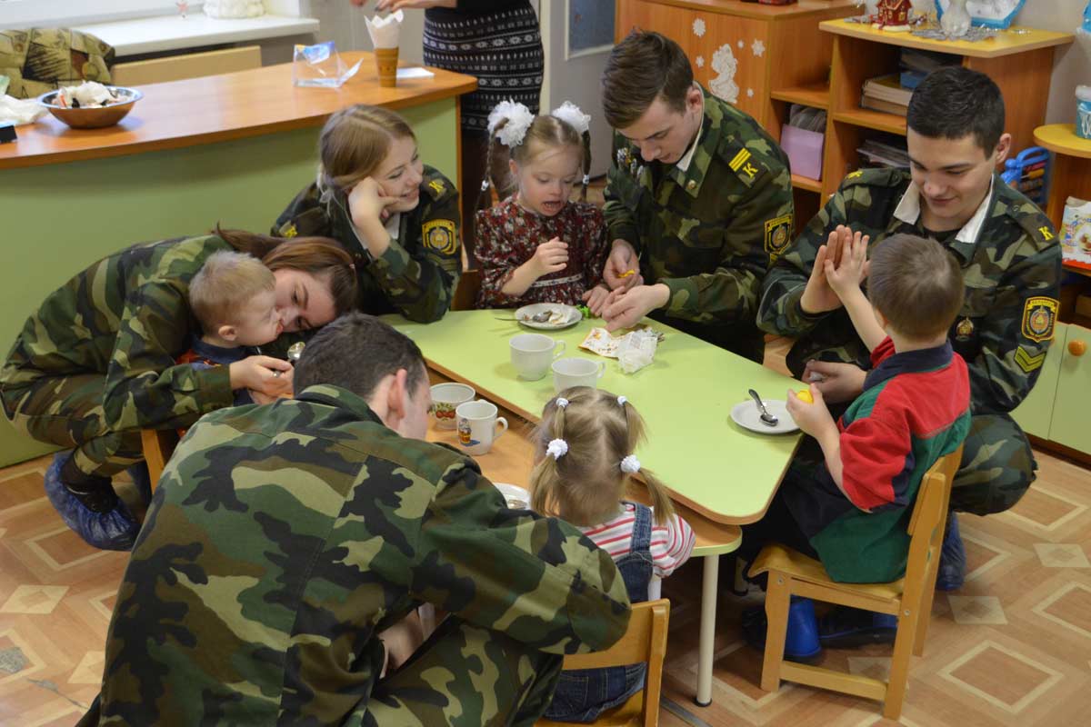Cadets of the Faculty of Corrections Visited the Children's Home on Christmas
